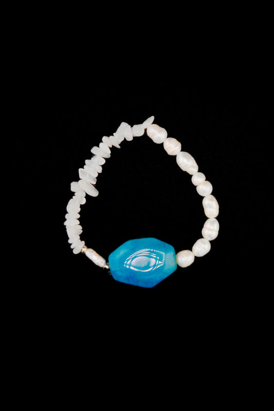Bracelet Slush Bourjeone en pierres bleues et perles d’eau douce