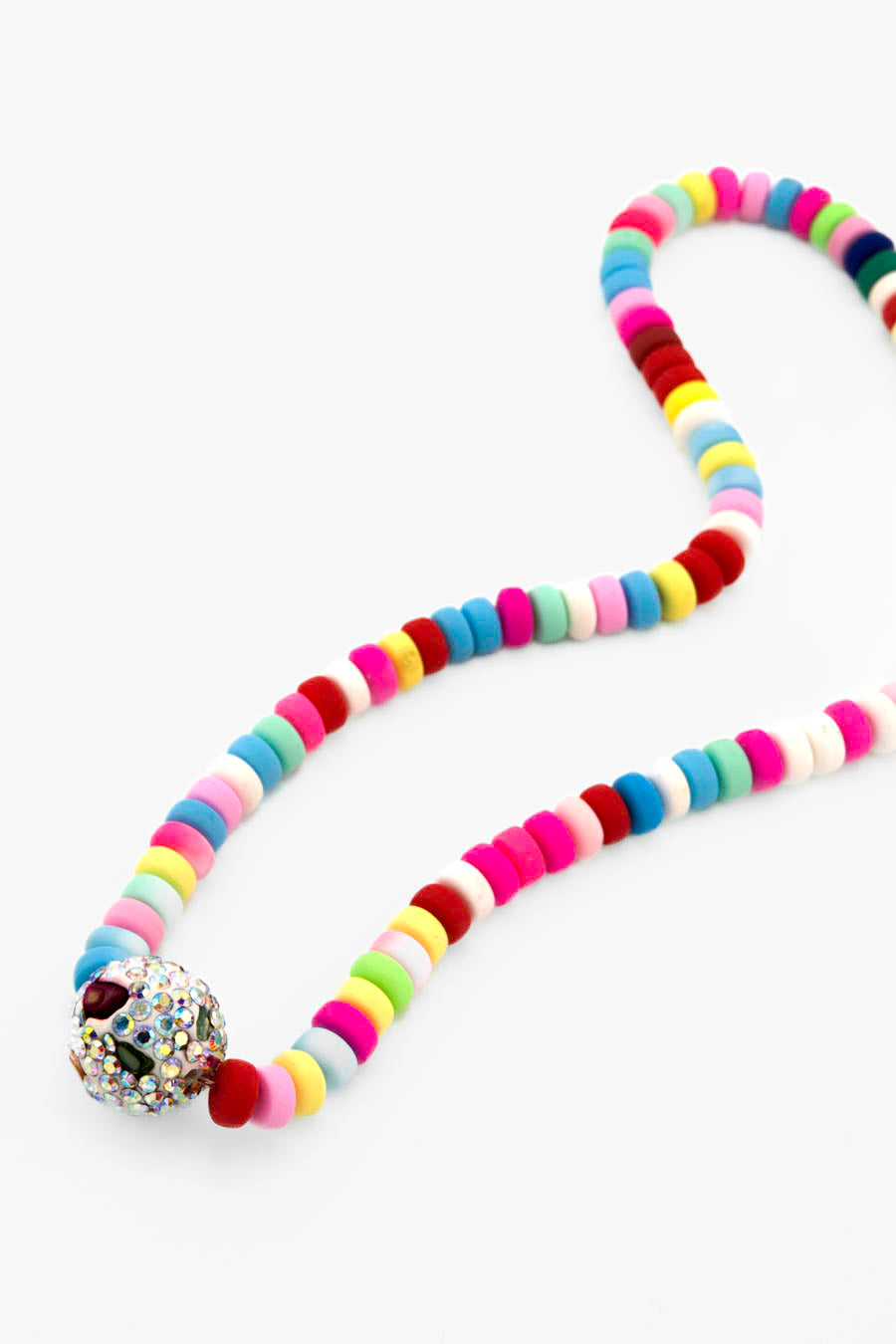 Collier Dragée fait main, perles colorées et détail scintillant