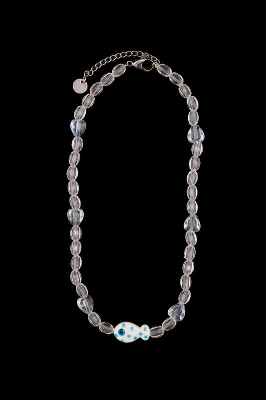 Collier Ceviche Bourjeone en perles transparentes avec pendentif poisson en céramique